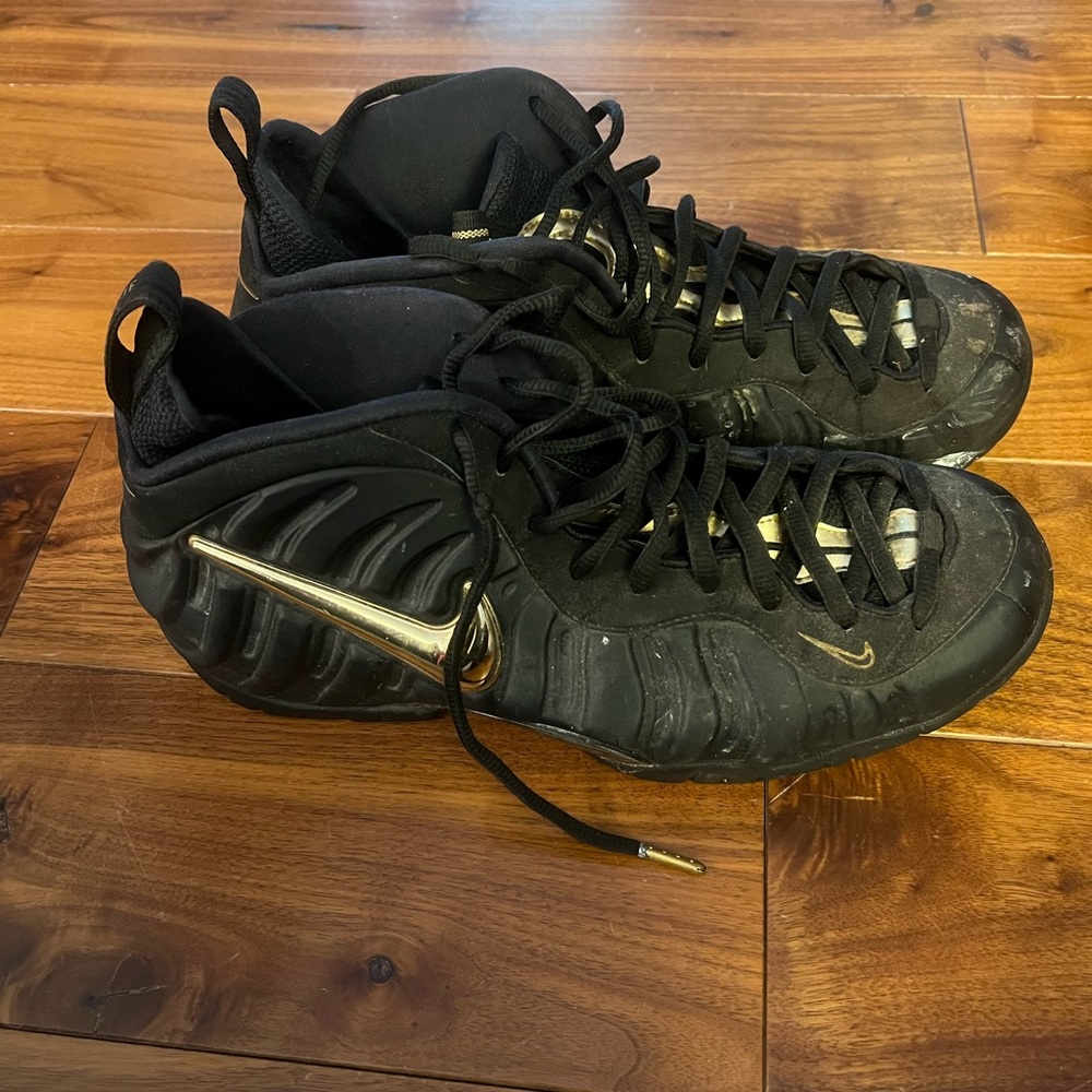 High top Nike shoes